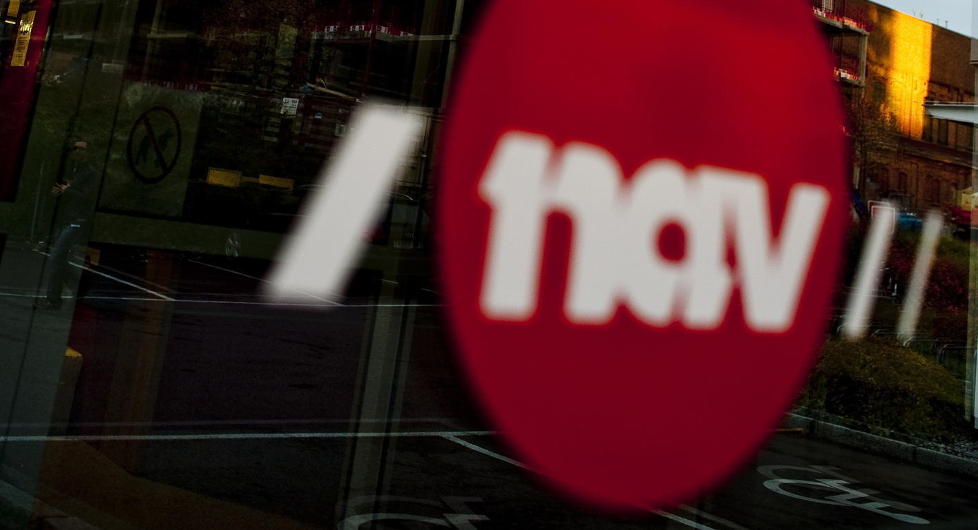 UT AV UF�RET: Den beste hjelpen ut av livet som st�nadsmottaker er � komme inn i det alminnelige arbeidslivet, skriver Arbeidsminister Hanne Bjurstr�m. Foto: Thomas Rasmus Skaug