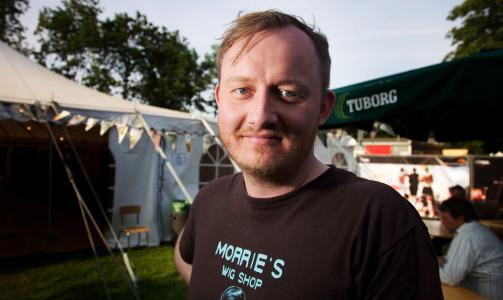 BOOKER: Det er Stefan Gejsing som har ansvaret for � hyre inn nordiske artister til Roskilde-festivalen. Foto: Eirik Helland Urke