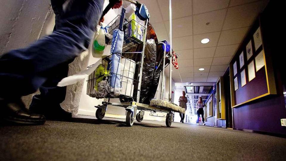 UTSATT BRANSJE: Renhold er en utsatt bransje, sier Birgitte Ellefsen, politiekspert p� menneskehandel. Foto: Bj�rn Langsem / Dagbladet