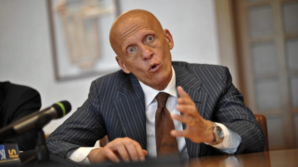 NY UEFA-SJEF: Dommerlegenden Pierluigi Collina er ny toppsjef i UEFAS dommerstab. FOto: Guido Montani / EPA.