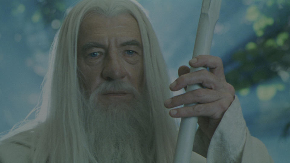 LEI AV � VENTE: Sir Ian McKellen skal etter planen gjenta glansrollen som Gandalf i �Hobbiten�. Men n� begynner han � slippe opp for tid. Foto SF Norge
