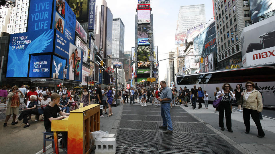  VARMT. Det kan bli sv�rt varmt i New York i de kommende dagene, og myndighetene i byen er bekymret for eldre og sm� barn