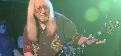 Gitarist Mick Box fra Uriah Heep stiller opp p� High Voltage. FOTO Kjell E. Berg