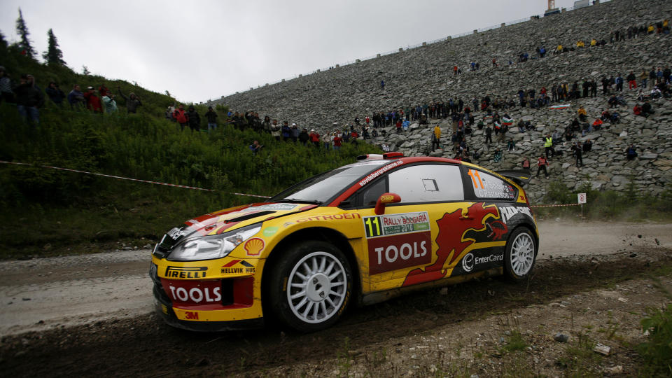 MED I TOPPEN: Petter Solberg ligger p� tredjeplass, 38 sekunder bak Sebastien Loeb etter f�rste dag av Rally Bulgaria. Foto: Stoyan Nenov, Reuters/Scanpix