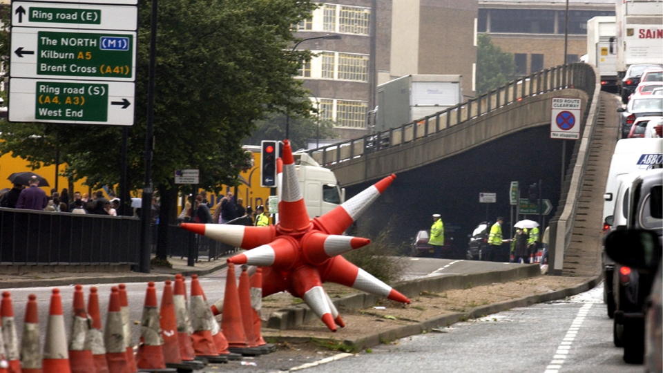 RAMMET LONDON: Bombene som rammet London i 2005 var samme type som PST mener ble planlagt av de tre arresterte i Oslo i g�r. 
Foto: Keith Hammett / Dagbladet