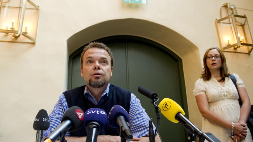 BENEKTER: Den svenske arbeidsministeren Sven Otto Littorin kunngjorde p� en pressekonferanse onsdag at han g�r av som statsr�d. Foto: HENRIK MONTGOMERY / SCANPIX