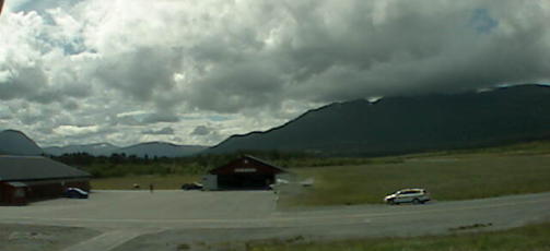 KRASJET VED FLYPLASS: Ulykken fant sted ved Fagerhaug flyplass 10 nord�st for Oppdal i S�r-Tr�ndelag. Webkamerafoto: mfl.no