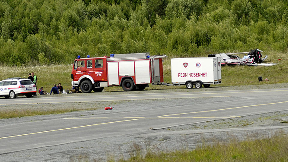 KRASJ: En person omkom og ble hardt skadd da mikroflyet styrtet kort tid etter avgang ved Oppdal i S�r-Tr�ndelag. Foto: Privat