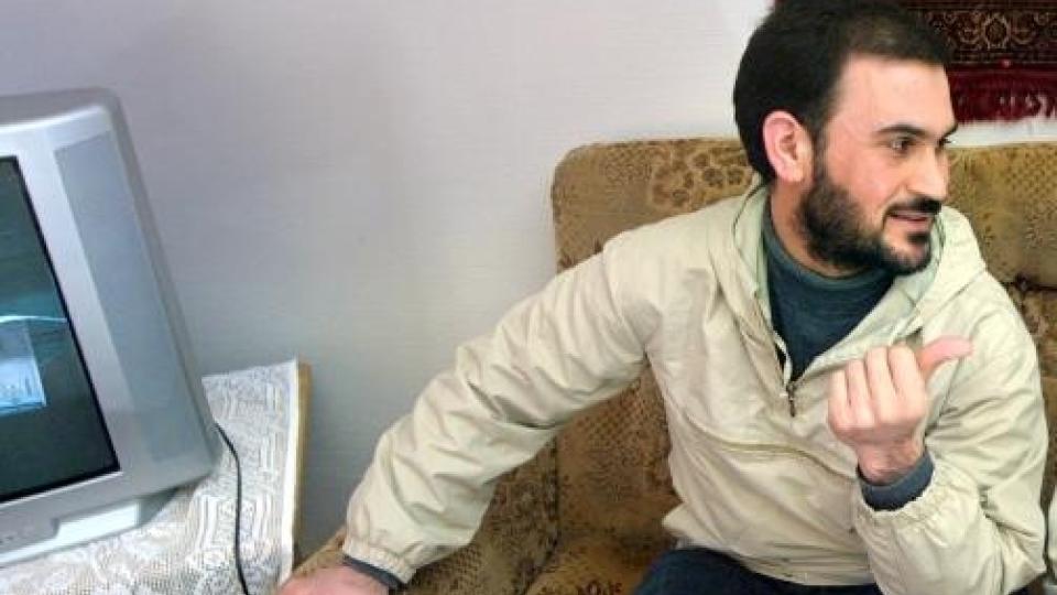 MUSLIMSK LEDER: Siktede Shawan Sadek Saeed Bujak Bujak (37) avbildet i 2002, da han var styreleder ved F�rde islamske senter. Foto: Olav �ygard/FIRDA