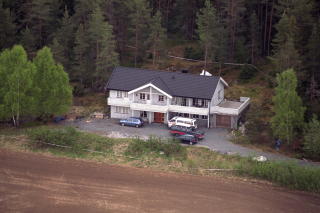 �STEDET: K�rboligen p� Orderud G�rd var �stedet for trippeldrapet i 1999. Foto: Robert S. Eik
