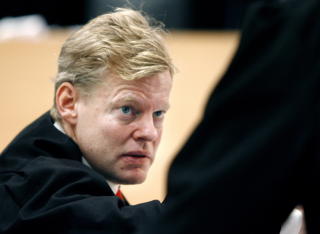 - Sj�f�ren var ukjent med innholdet, sier forsvarer Morten Furuholmen. Foto: Erling H�geland