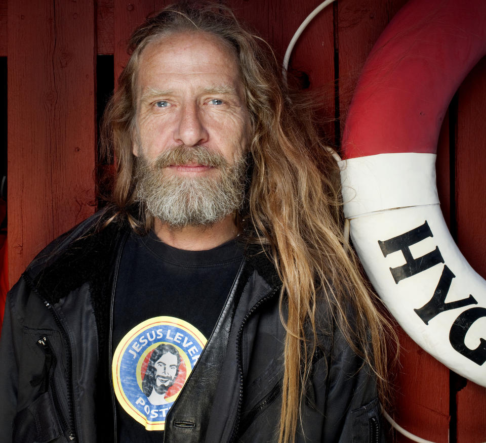 Jesus lever(postei): �ivind Elg Elgenes har et eget syn p� kristendommen: Det er ute i det fri han f�ler Guds n�rv�r. Foto: Agnete Brun / Dagbladet