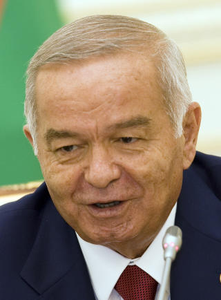 �NSKER � STYRTE DIKATATOREN: Usbekistans president Islam Karimov er livredd islamister. Han jaget IJU p� flukt i 1992. Deres emirat-eksperiment er �rsaken til at presidenten i sommer har nektet � slippe inn flere hundre tusen usbekerne flyktninger som er blitt forfulgt i Kirgisistan. Han er redd for islamister. Foto: REUTERS/Shamil Zhumatov