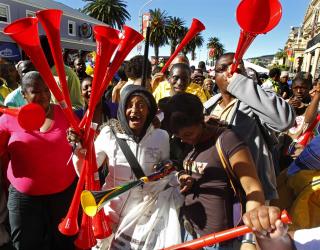 �SOUNDTRACK OF OUR LIVES�: Vuvuzela var lyden av VM 2010.Foto: SCANPIX