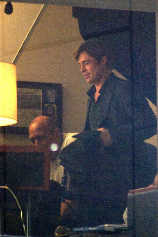 P� FILMSETTET: Brad Pitt spiller inn filmen �Moneyball�. Foto: STELLA PICTURES