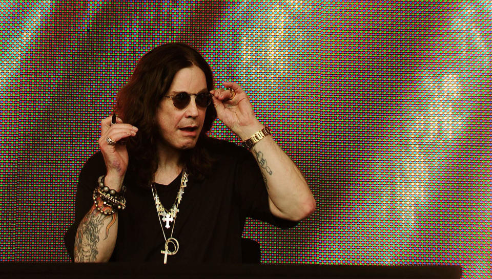 LANG LSD-CV: Ozzy Osbourne en noe utagerende fortid. Under navnet Dr. Ozzy g�r han n� ut frar�der LSD-bruk. Foto: SCANPIX