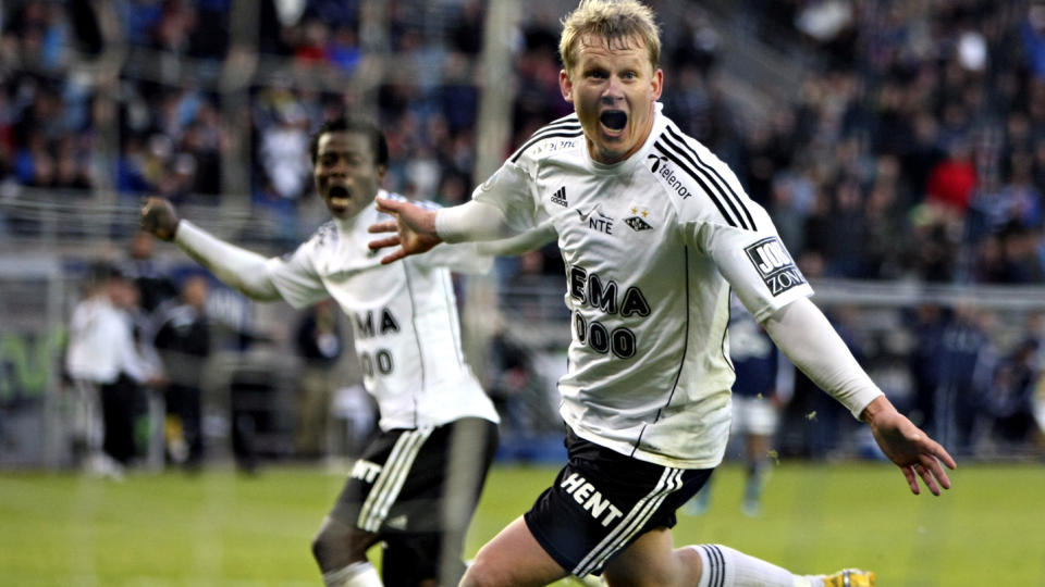 B�DE IVERSEN OG ANNAN FRA START: Rosenborg starter ferden mot Champions League i kveld. - De er vel det jeg vil kalle et alminnelig bra fotballag, sier Nils Arne Eggen om motstander Linfield.  
Foto: Alf Ove Hansen / Scanpix