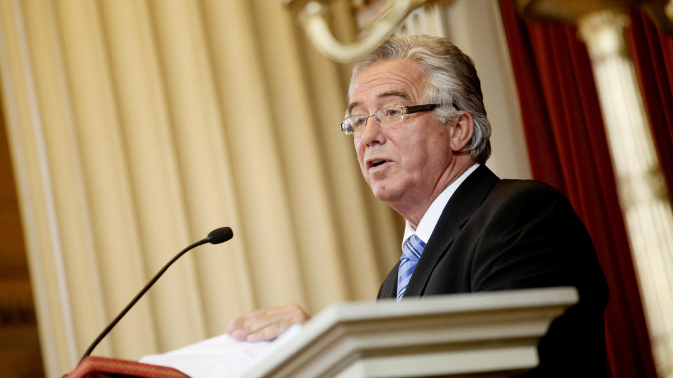 BEHOLD L�NNA: Paul Hellandsvik, som sa opp som administrerende direkt�r i Helse Midt-Norge i januar 2007, beholdt l�nna p� 1,4 millioner. Foto: Kyrre Lien / Scanpix