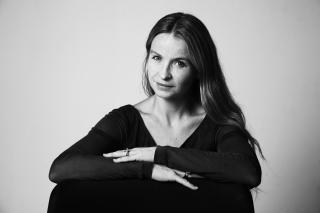 ARTIKKELFORFATTEREN: Karianne Bjell�s Gilje, m�nedlig spaltist i Dagbladet og redakt�r i tidsskriftet Prosa.