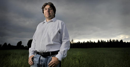 ADVARER: Professor og l�rer ved Politih�gskolen Paul Larsson (47) mener hvitsnippkriminelle slipper for lett unna straff. Foto: JOHN T. PEDERSEN/DAGBLADET