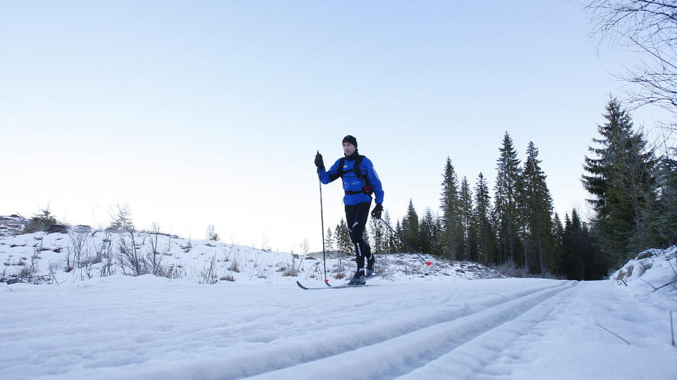 BOMPENGER?:  Skientusiast Tom Stensaker (54) og andre som er glad i en skitur m� kanskje belage seg p� � betale for turen.  Foto: Hans Arne Vedlog/ Dagbladet