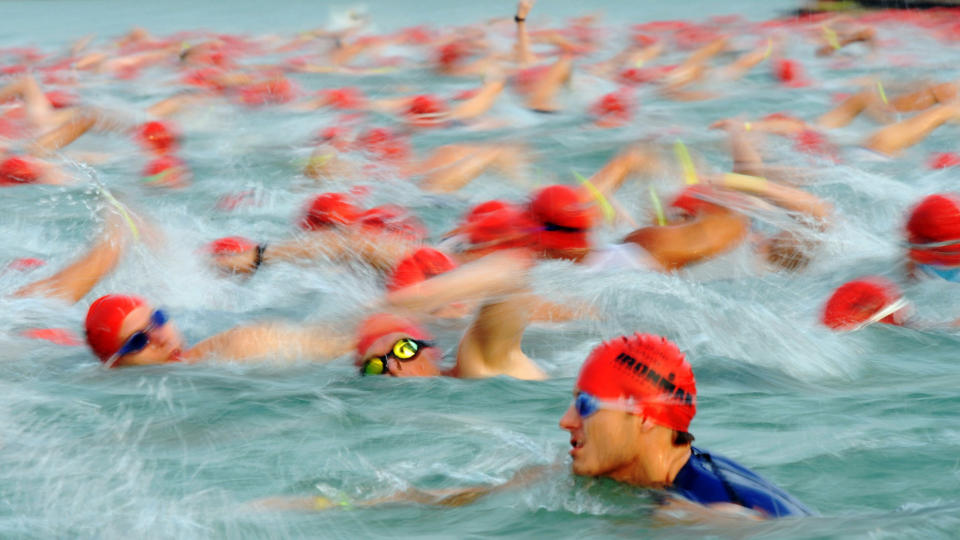 BLODSLIT: Ironman best�r av 3,8 km sv�mming, 180 km sykling og 42.195 meter l�ping. Norske Kristin Lie sikret seg en sterk 6. plass. Foto:  AFP PHOTO / ARNE DEDERT  GERMANY OUT
