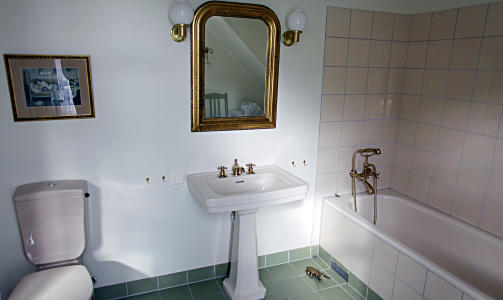 BAD: Brudesuiten har romslig bad.