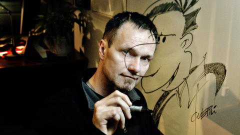 KNUST AV BESKYLDNINGENE: Frode Øverli. FOTO: HENNING LILLEGÅRD/DAGBLADET. KNUST AV BESKYLDNINGENE: Frode Øverli. FOTO: HENNING LILLEGÅRD/DAGBLADET.