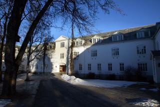 R�MTE HERFRA: Her ved St. Olavs hospital avdeling Br�set sonet Torbj�rn Kjelstad (27). N� er han p� r�mmen. Foto: Gorm Kallestad / Scanpix