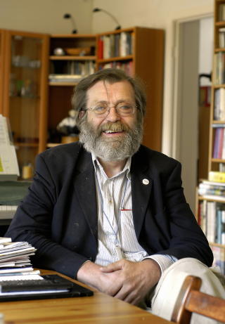 INTERESSANT: Professor Frank Aarebrot sier at dommen reiser en interessant problematikk, sett med russiske �yne. Foto: Chris Kyllingmark
