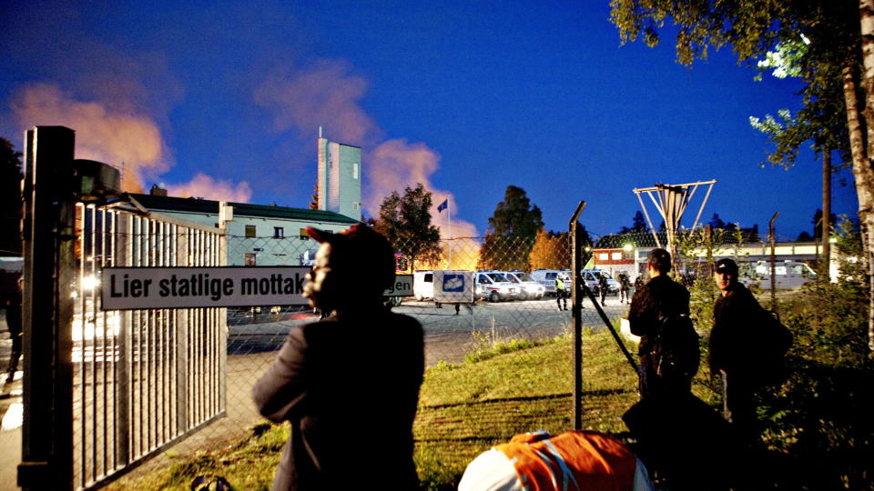 ASYLOPPT�YER LIER: Boligenhetene ved Lier ventemottak brant ned til grunnen etter at en liten gruppe beboere tente p� det som en protest mot forholdene ved mottaket i begynnelsen av juli.  Foto: Torbj�rn Gr�nning / Dagbladet