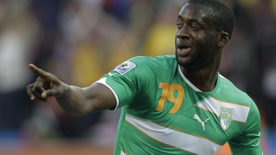 VRAKET UNITED-TILBUD: Yaya Tour� hevder at han takket nei til et tilbud fra Manchester United i fjor sommer i h�p om at Manchester City skulle komme p� banen. Det er et utspill som neppe gj�r ham mindre popul�r i Manchesters bl� halvdel.Foto: SCANPIX