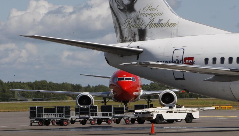 M� VENTE: Norwegian-fly ble forsinket i flere timer i dag. Foto: Morten Holm / SCANPIX