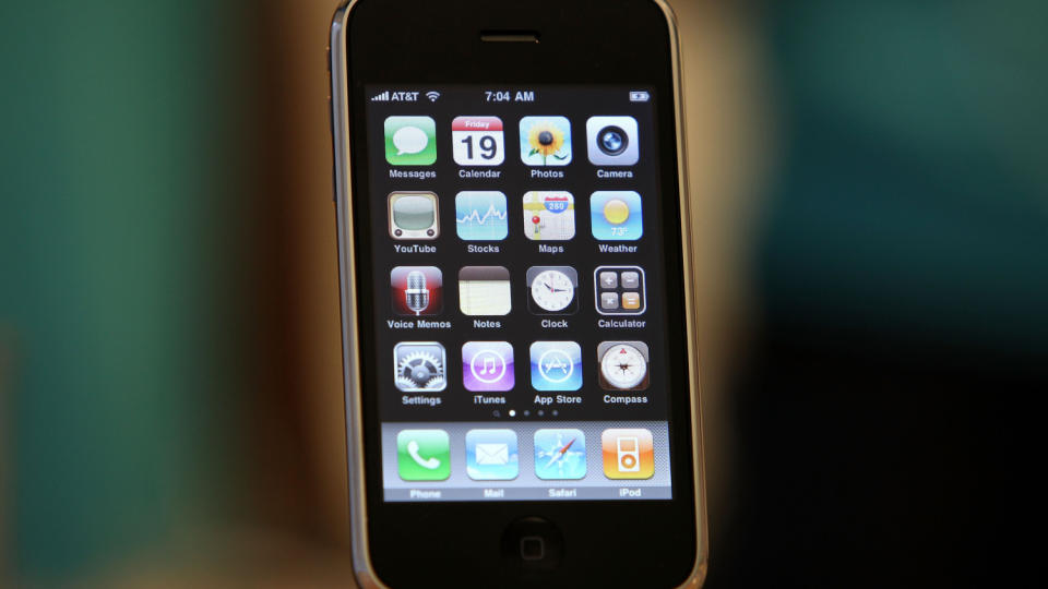  KULEST: iPhone er den kuleste tingen i verden. Det er i alle fall konklusjonen i en britisk unders�kelse. FOTO:JUSTIN SULLIVAN/GETTY IAMGES/AFP/SCANPIX