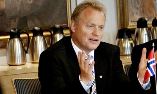 VIL HA MER SKATT: Partisekret�r i Ap, Raymond Johansen. Foto: Torbj�rn Gr�nning / Dagbladet