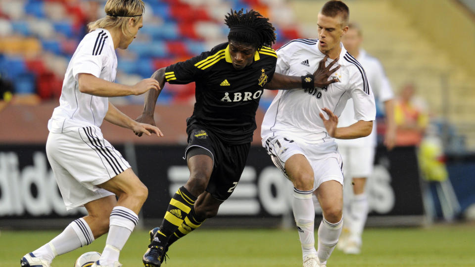 NEST SISTE HINDER: Rosenborg-spillerne har 1-0 fra Stockholm � g� p� f�r returen mot AIK i Trondheim i kveld. Med seier er tr�nderne sikret Europa League, for � n� Champions League m� RBK vinne enda en kvalikrunde. Foto: Pontus Lundahl / SCANPIX