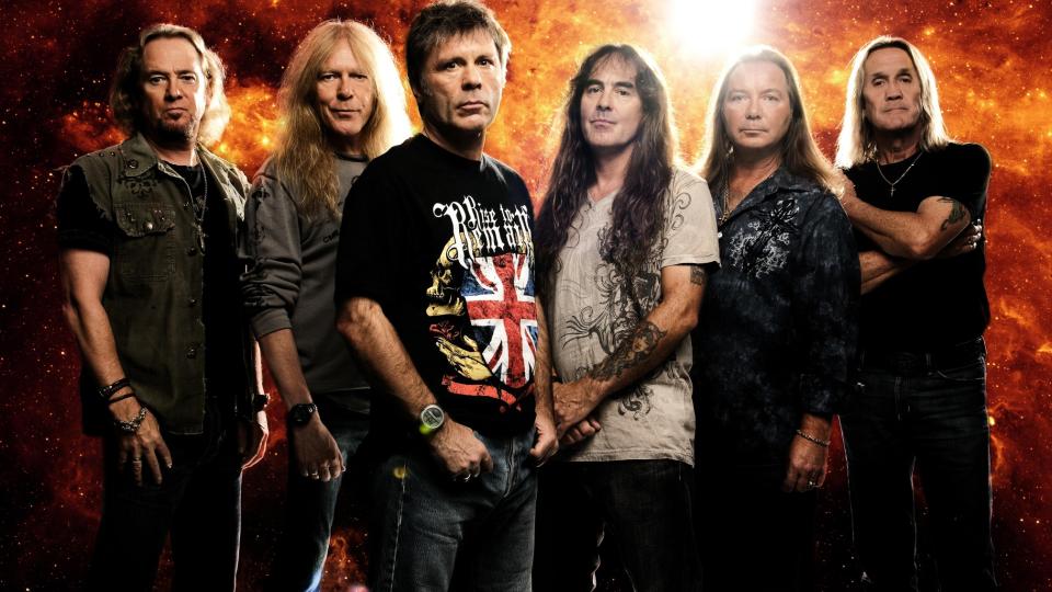 NYTT ALBUM: 16. august slipper heavy metal-veteranene Iron Maiden sitt 15. studioalbum, �The Final Frontier�. Dagbladet fikk en eksklusiv forh�ndslytt til det 76 minutter lange verket. Foto: John McMurtrie/EMI