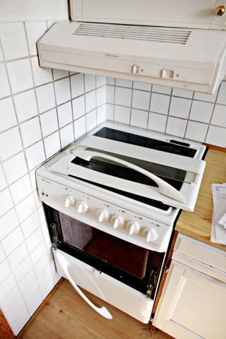30 000: Line St�mers leilighet har skader for over 30 000 kroner. Foto: Torbj�rn Gr�nning / Dagbladet