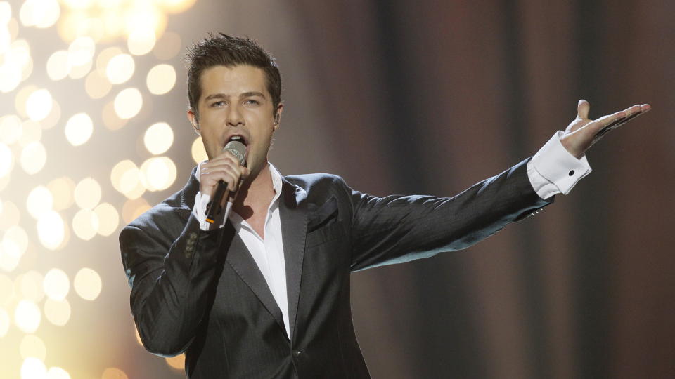 DYR SIKKERHET: : Da Eurovision Song Contest ble avviklet 29. mai i �r, hadde politiet i Asker og B�rum jobbet med tiltak siden i fjor h�st. Regningen endte p� 11 millioner kroner. Den vil ikke NRK betalte. Her forsvarer Didrik Solli-Tangen Norges �re i Telenor Arena.  Foto: Cornelius Poppe / SCANPIX