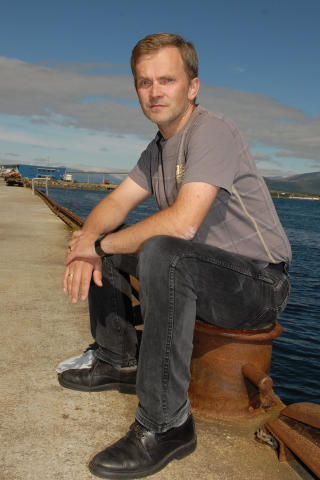 FIKK INSTRUKS: Hugo Fossen jobbet i Wellcom. Han sa i Dagbladet i g�r at de ansatte ble sv�rt oppr�rt over � bli bedt om � bestille billetter i falskt navn. Foto: Morten Berg Hansen/Bladet Vester�len
