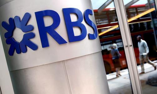 NY EIER? Statseide Royal Bank of Scotland kan bli sittende med eierskapet i Liverpool i oktober. I s� fall vil trolig banken pr�ve � selge klubben, s� fort som mulig. Foto: EPA/ANDY RAIN