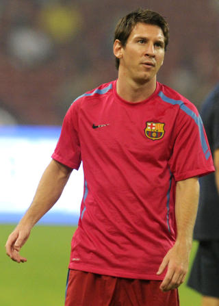 NESTEN LIKE GOD SOM JOE COLE? Lionel Messi er et geni med ballen, men if�lge Steven Gerrard er hans likemann n� hentet til Liverpool. Foto: AFP/LIU Jin