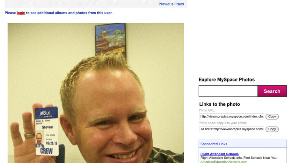 SA OPP P� FLEKKEN: Steven Slater hadde f�tt nok av jobben som flyvert for JetBlue Airways Corp., og skled bokstavelig talt ut av arbeidslivet. Faksimile: MySpace