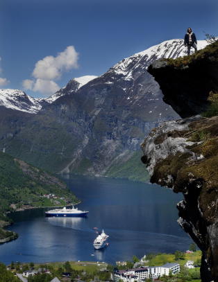 - Det finnes ikke nok penger i NHO til å betale en slik annonse
