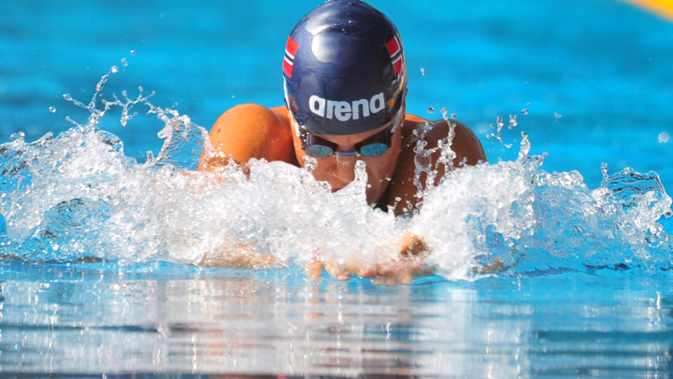 MEDALJEH�P: Sara Nordenstam i aksjon under EM i Budapest. Foto: AFP PHOTO / DANIEL MIHAILESCU