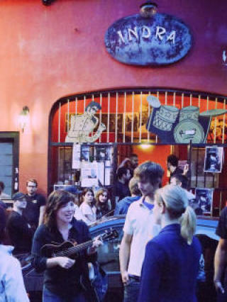  INDRA CLUB:  Det var her The Beatles spilte f�rste gang i Hamburg. Foto: Mediaserver/Mathias Boem
