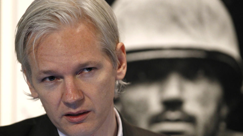 NYE LEKKASJER: Denne gangen er det et CIA-dokumant som Julian Assange og Wikileaks lekker til pressen. Foto: SCAPIX