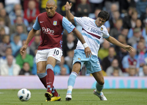 SM�RUSTEN: John Carew hadde en del gode involveringer, men misbrukte ogs� mange sjanser. Foto: AFP PHOTO/OLLY GREENWOOD