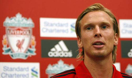 MIDTBANEKRIGER: Christian Poulsen skrev under for Liverpool f�r seriestarten. Dansken kommer fra Juventus. Foto: AP/Tim Hales