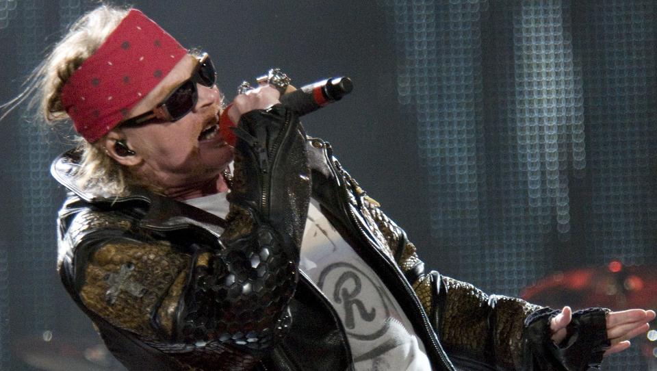 PANIKK. Arrang�rene fikk panikk da Axl Rose kansellerte samtlige Guns N' Roses-konserter via twitter. Foto: AP/Steve McEnroe)